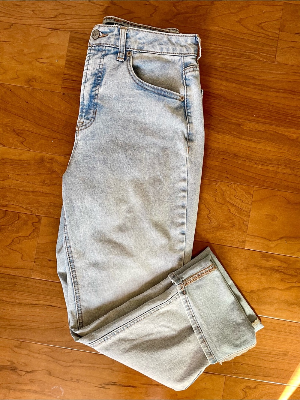 Frye Light Blue Relaxed Women’s Jeans 6